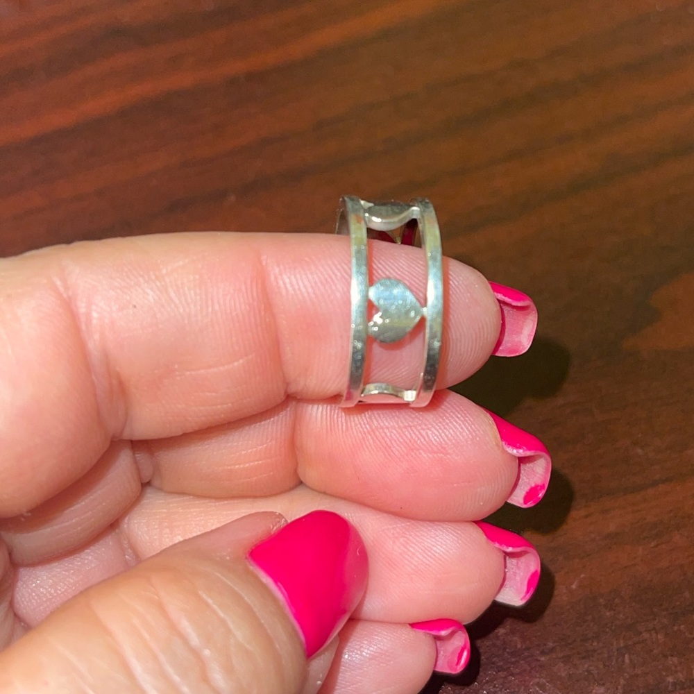 Tiffany & Co. 5 cutout heart ring